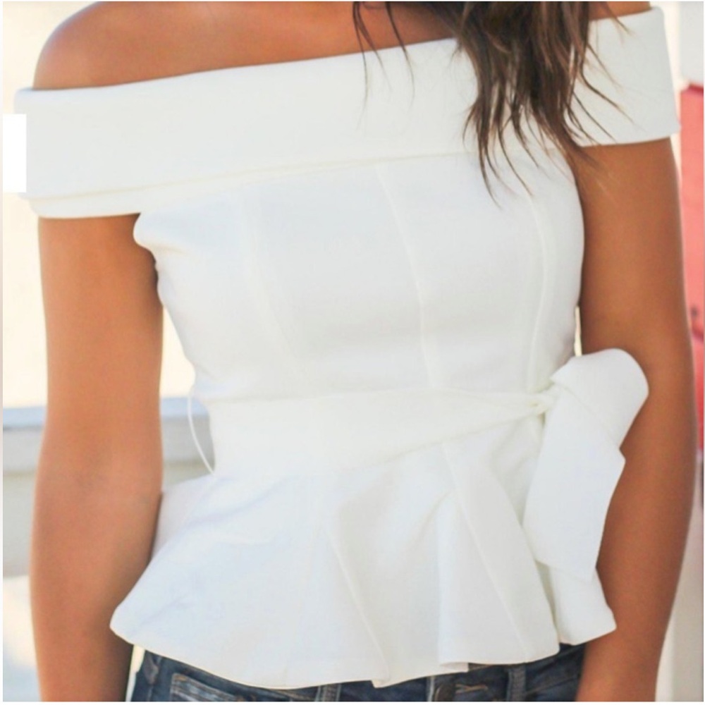 A'gaci White Off-Shoulder Peplum Top